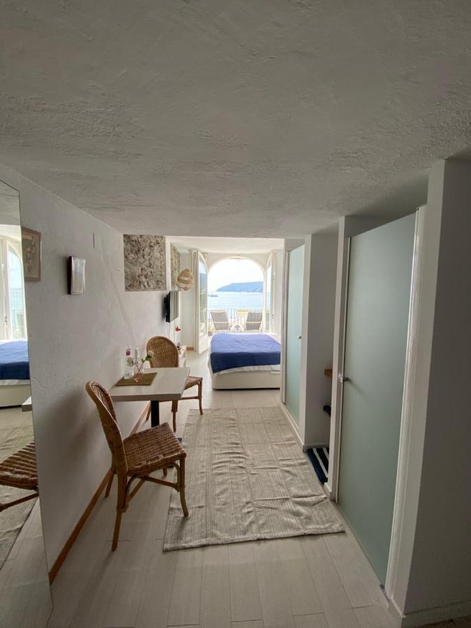 Studio Cala Bona กาดาเกส ภายนอก รูปภาพ