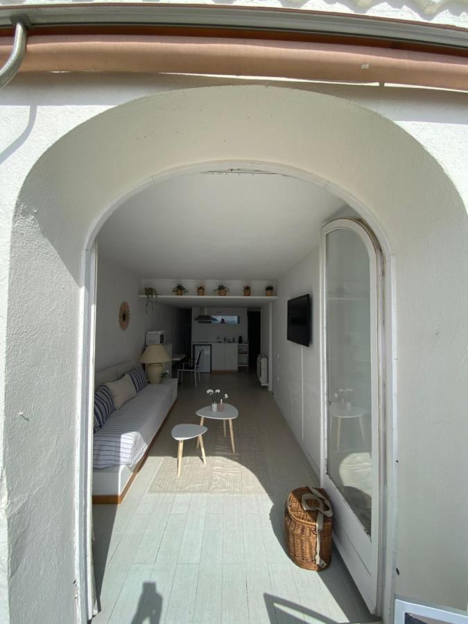Studio Cala Bona กาดาเกส ภายนอก รูปภาพ